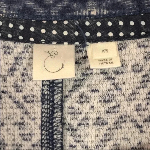 Eloise ANTHROPOLOGIE Blue Thermal Knit Top Size XS - Picture 5 of 7